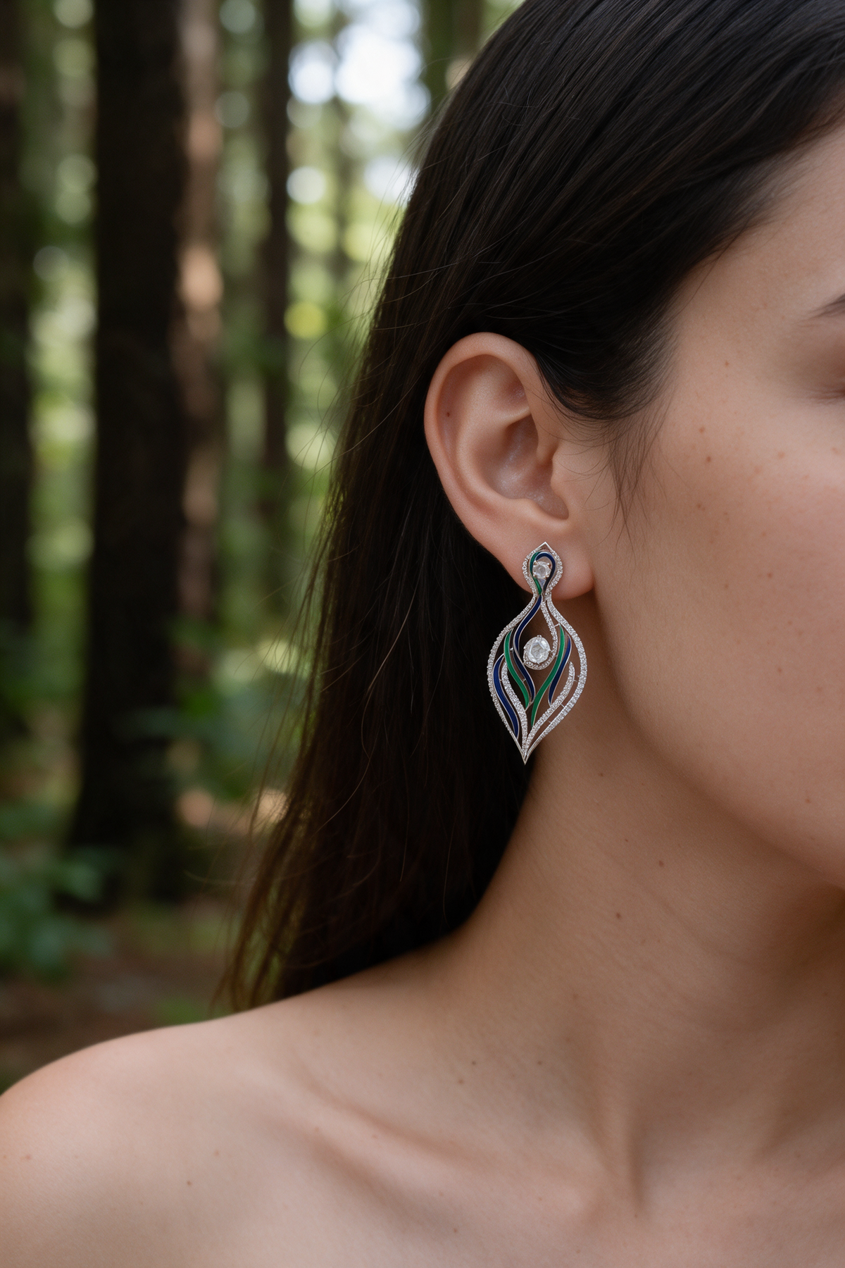 PLUME Earrings, White Gold, Rose-cut Diamonds and Ceramic Enamel