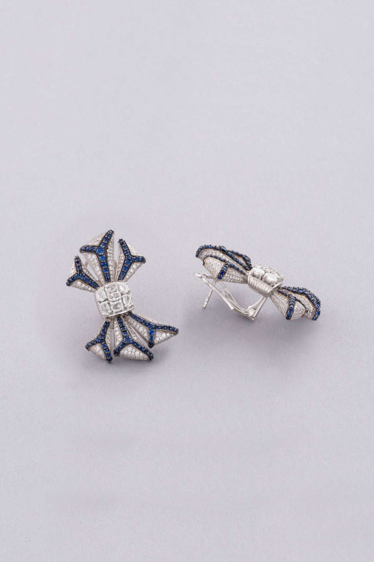 PRISM Bow Earrings, White Gold, Rose-cut Diamonds and Blue Sapphires