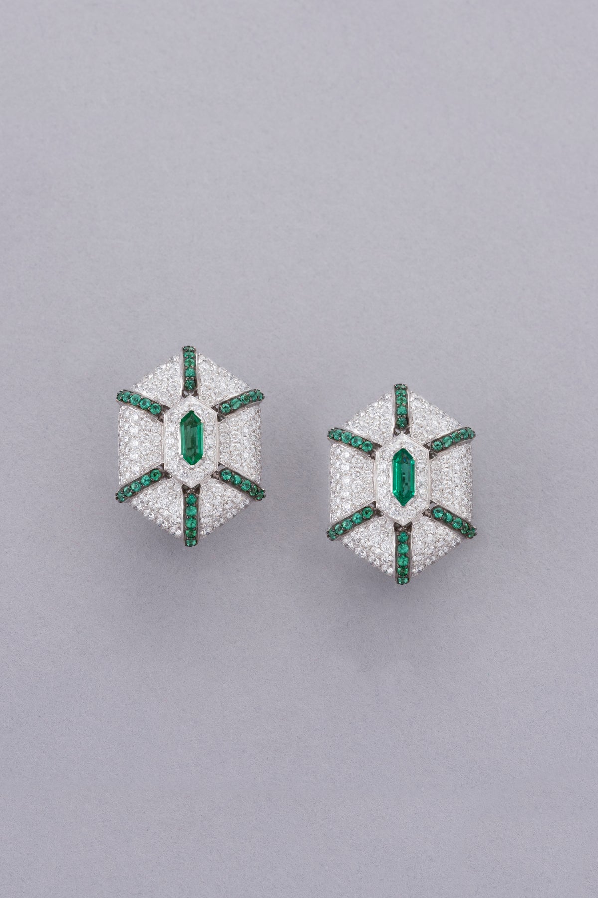 LINK Hexagon Earrings, White Gold, Brilliant-cut Diamonds and Emeralds
