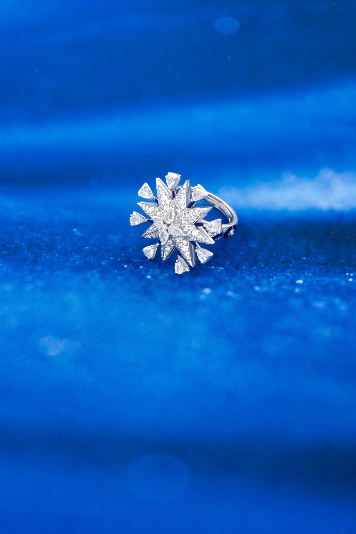 NOVA Radiant Burst Ring, White Gold, Rose-cut Diamonds and Ceramic Enamel