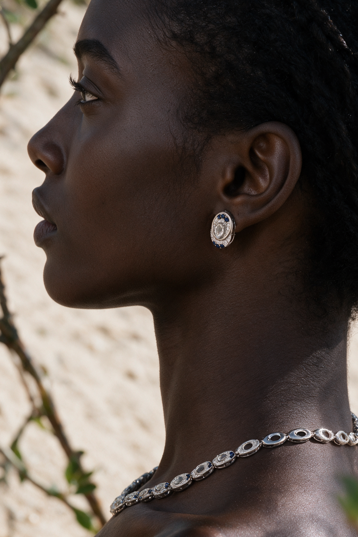 LINK Oval Necklace, White Gold, Rose-cut Diamonds and Blue Sapphires
