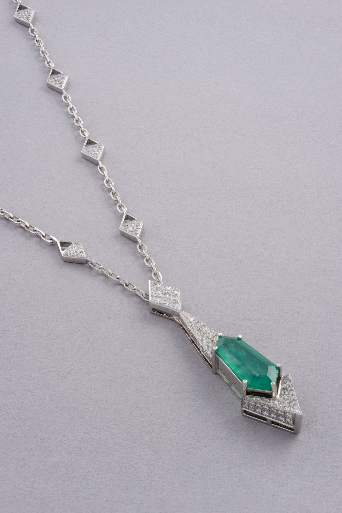 PRISM Column Necklace, White Gold, Brilliant-cut Diamonds and Emeralds