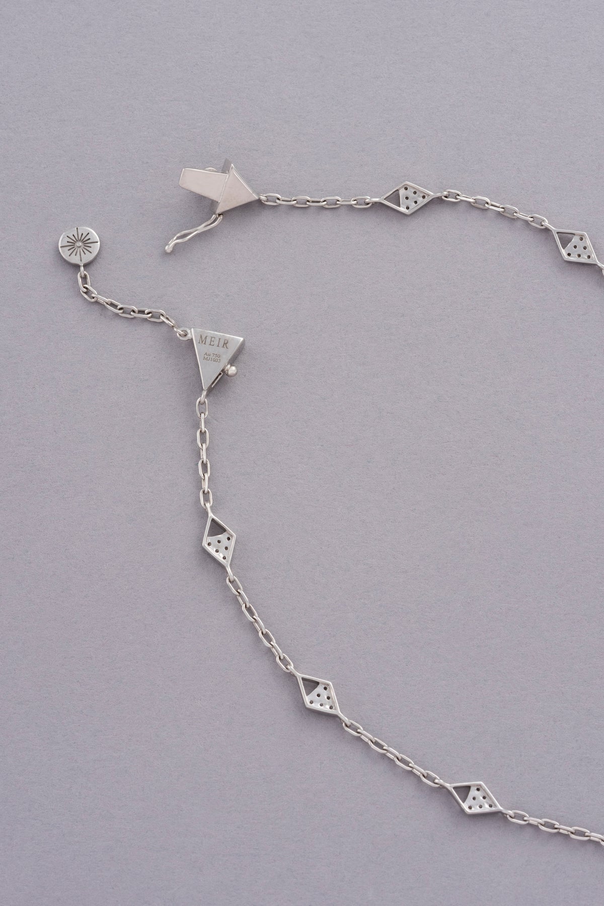 PRISM Column Necklace, White Gold, Brilliant-cut Diamonds and Emeralds