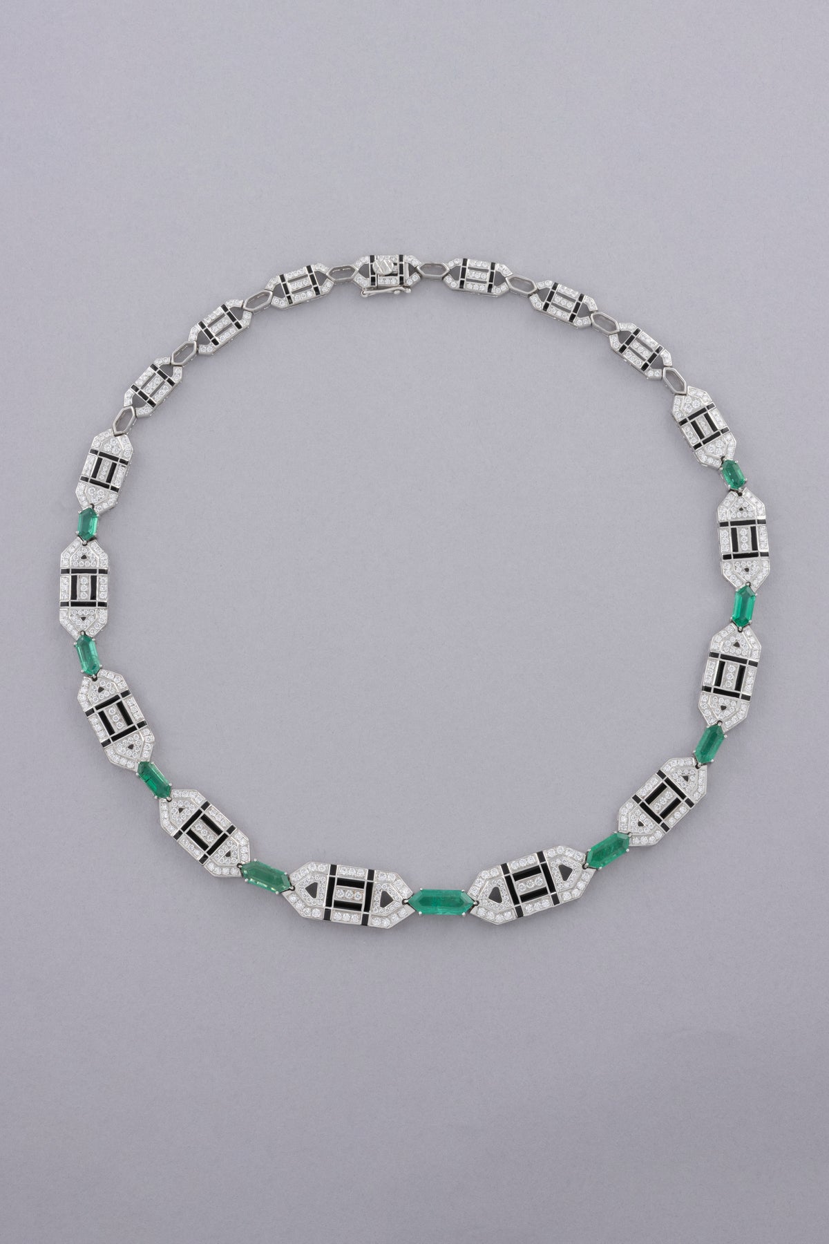 LINK Plaque Necklace, White Gold, Brilliant-cut Diamonds and Emeralds