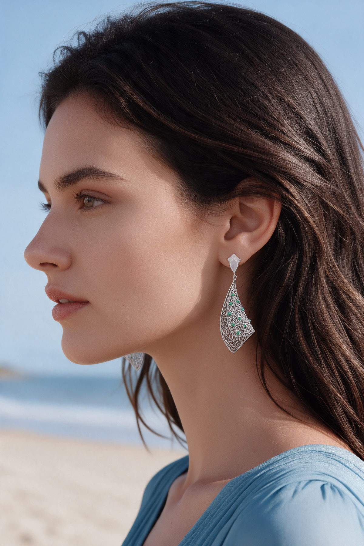 Veil Earrings, White Gold, Rose-cut Diamonds and Emeralds