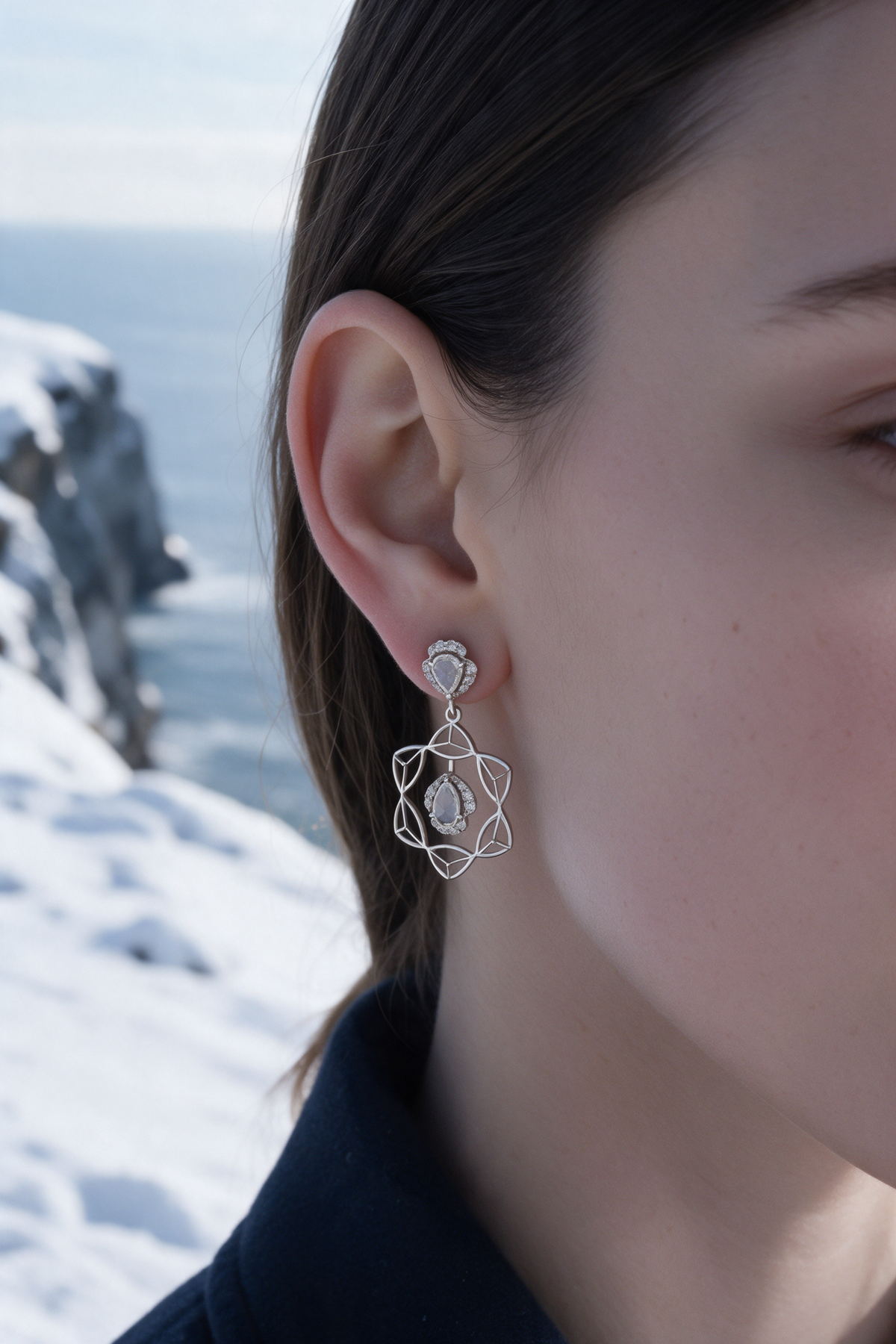 Trinity Knot Earrings, White Gold, Rose-cut Diamonds