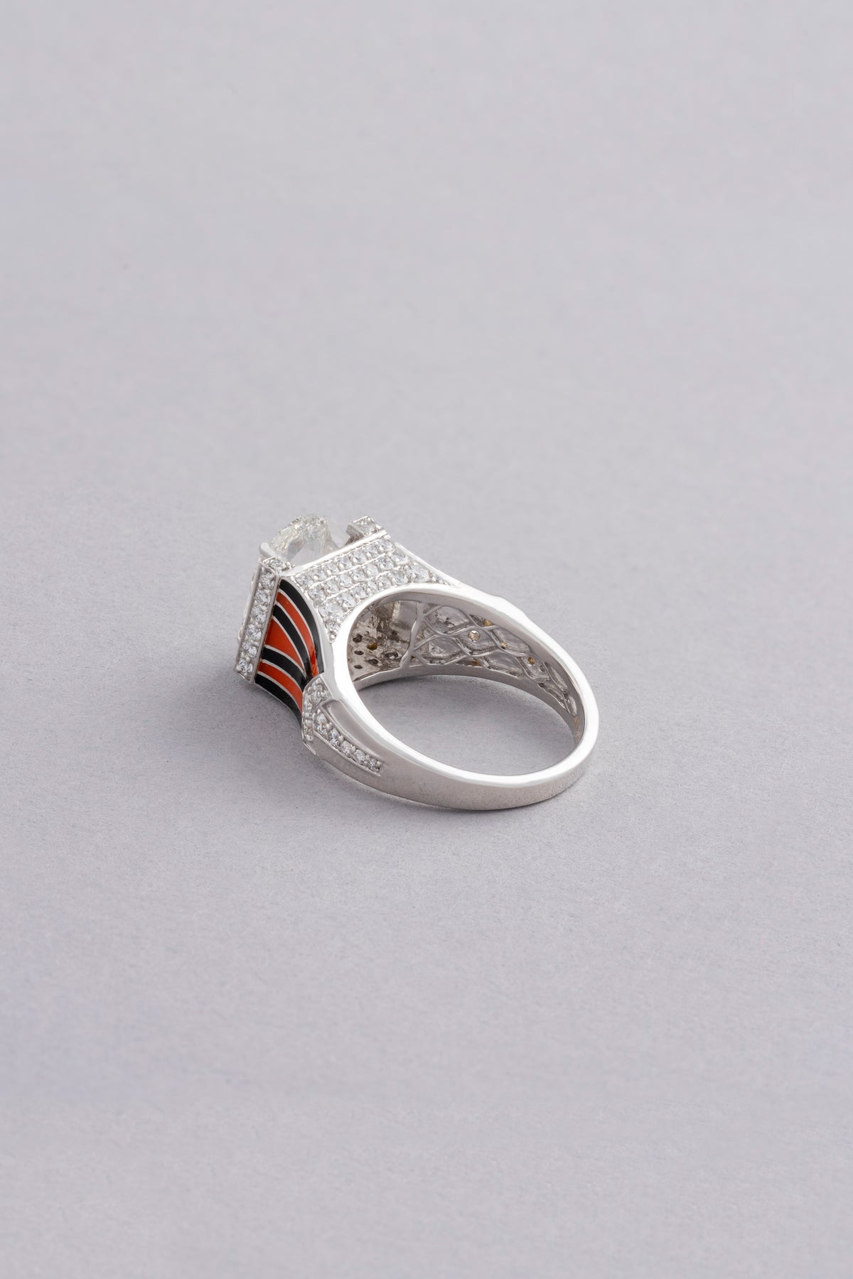 Streamline Ring, White Gold, Rose-cut Diamonds and Ceramic Enamel