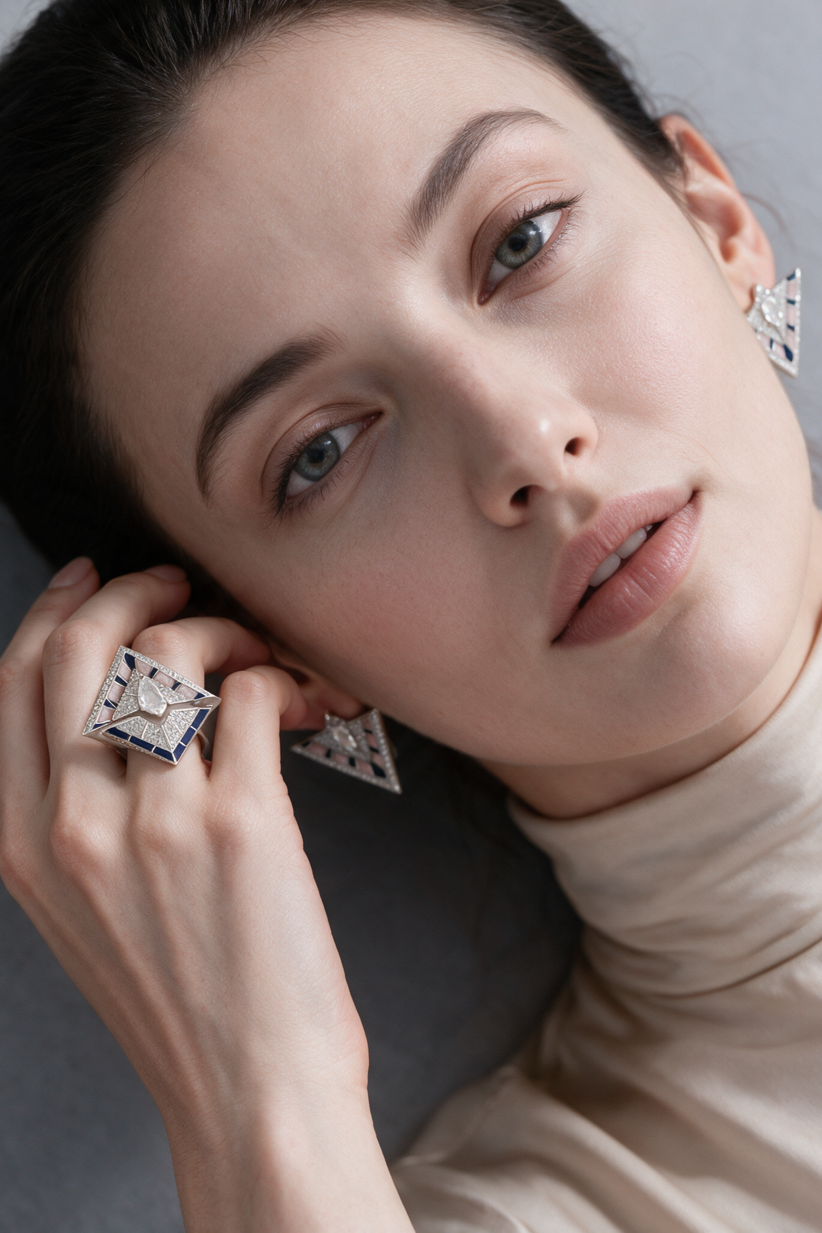 PRISM Chevron Ring, White Gold, Rose-cut Diamonds and Ceramic Enamel