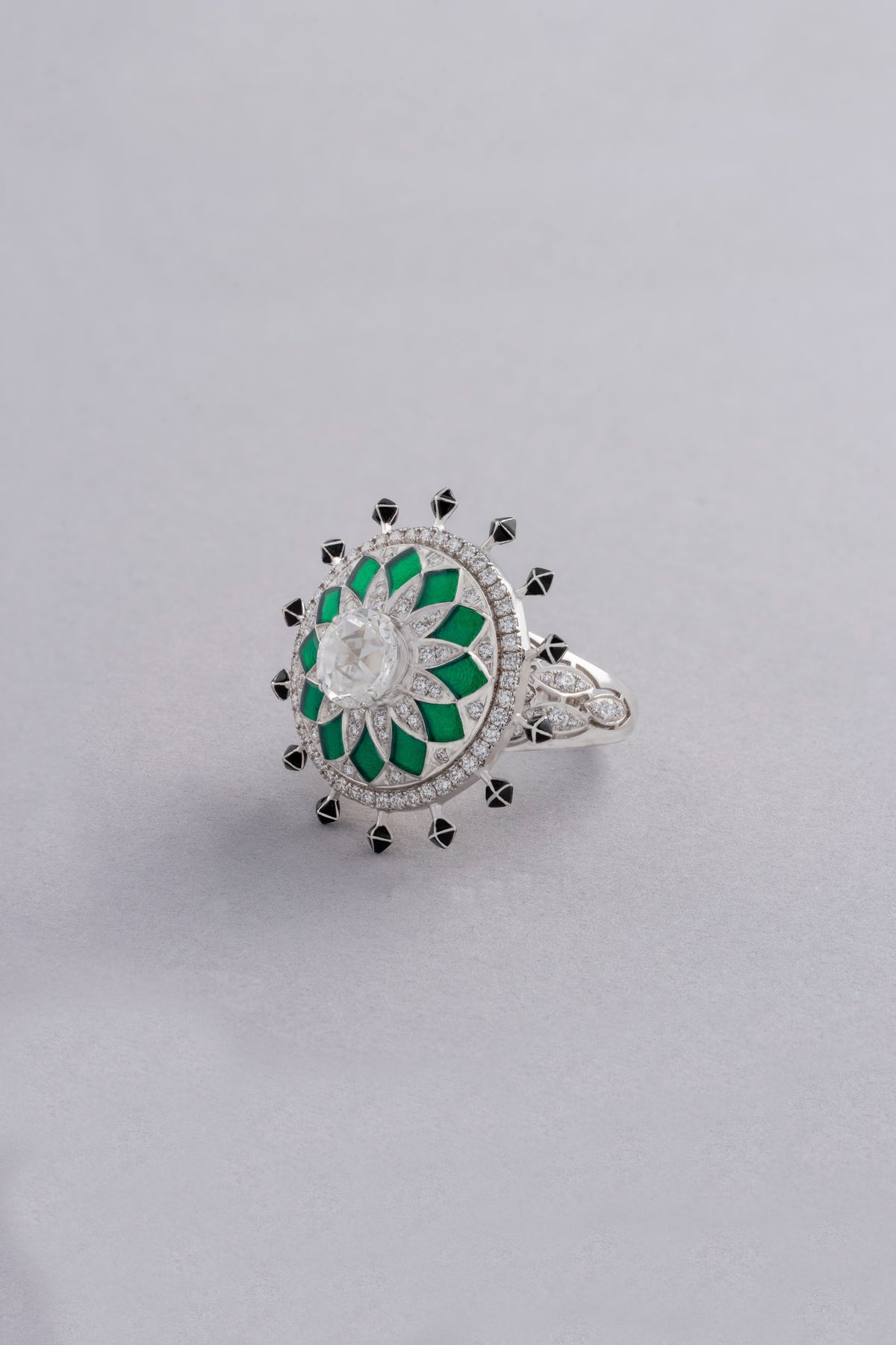 NOVA Medallion Ring, White Gold, Rose-cut Diamonds and Ceramic Enamel