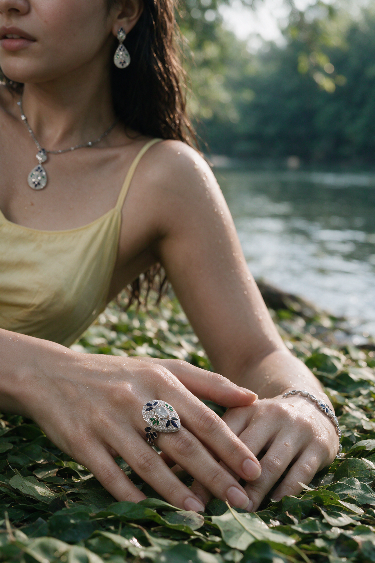DEW Bloom Ring, White Gold, Rose-cut Diamonds and Ceramic Enamel