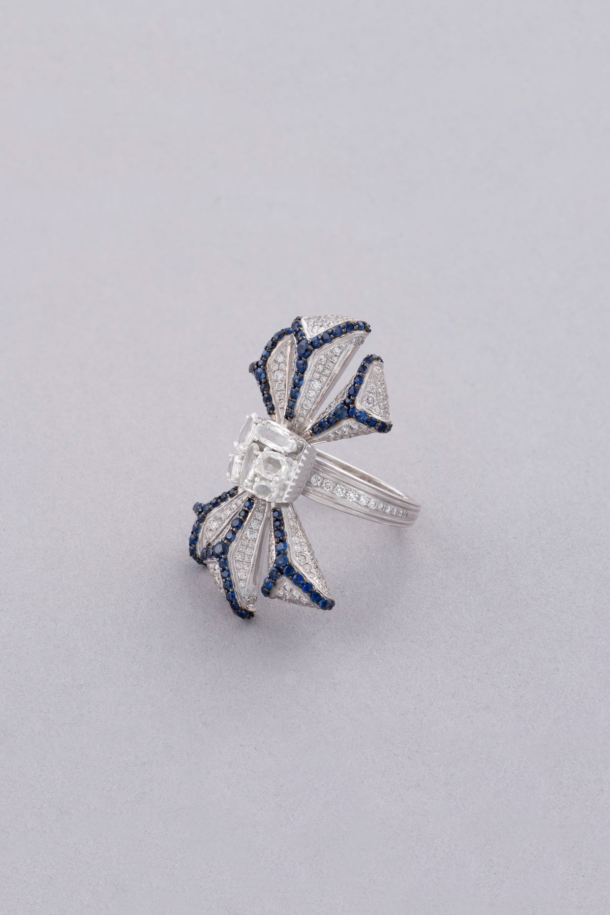 PRISM Bow Ring, White Gold, Rose-cut Diamonds and Blue Sapphires