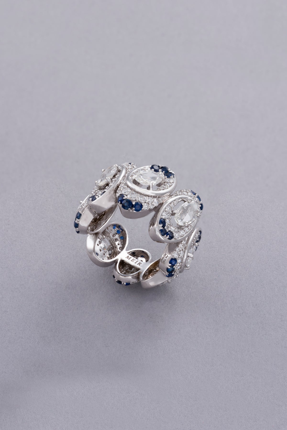 LINK Oval Ring, White Gold, Rose-cut Diamonds and Blue Sapphires