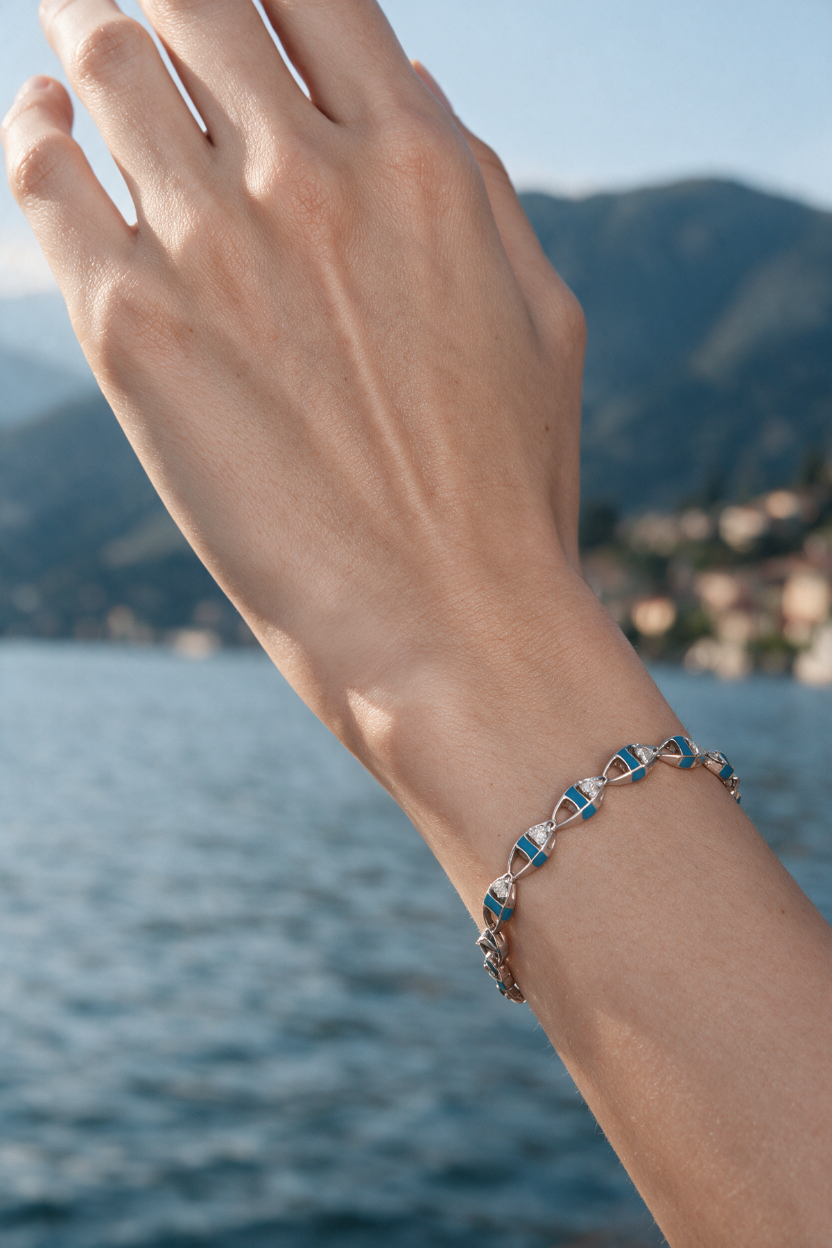 DEW Lagoon Bracelet, White Gold, Rose-cut Diamonds and Ceramic Enamel