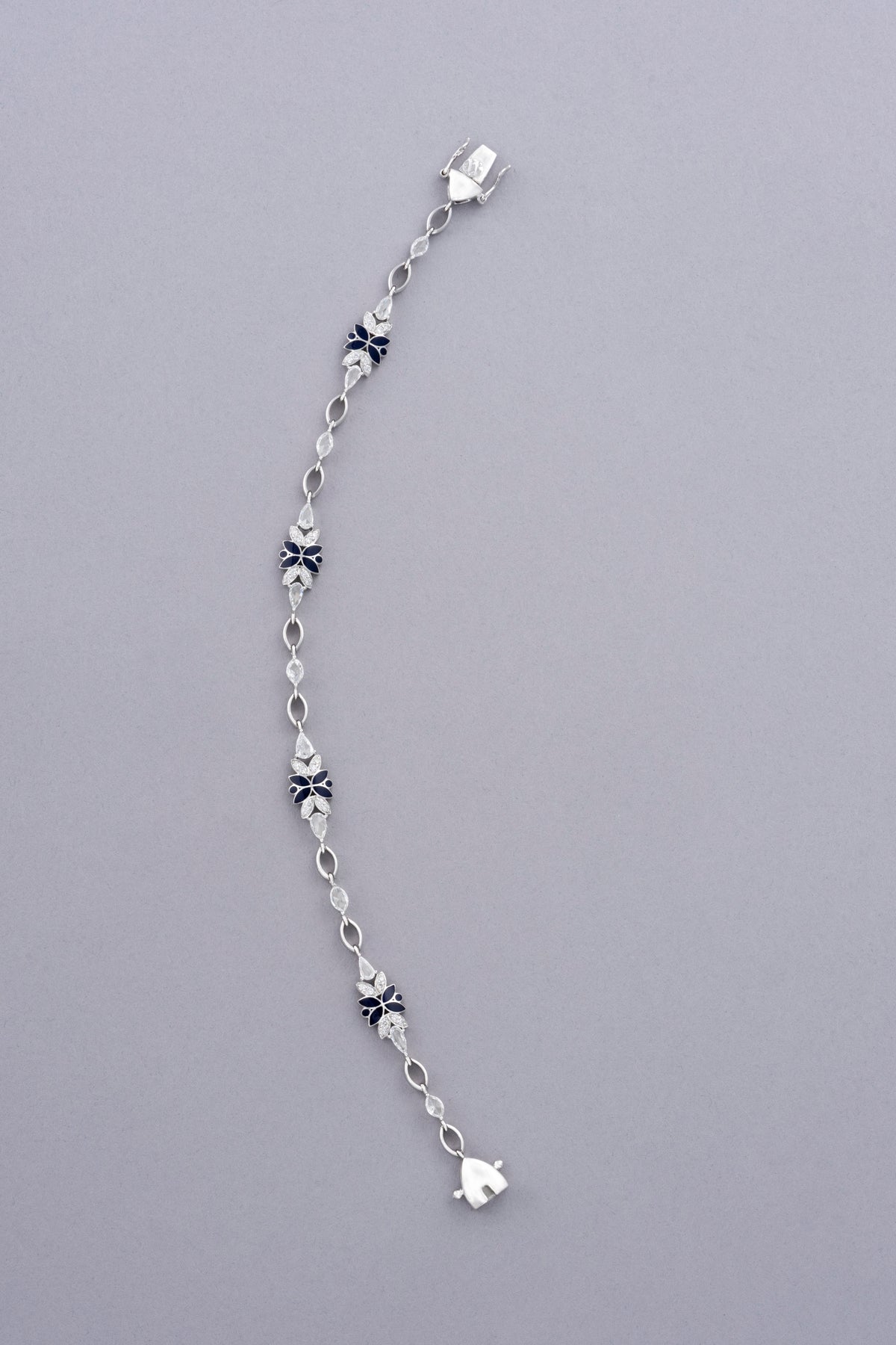 DEW Bloom Bracelet, White Gold, Rose-cut Diamonds and Ceramic Enamel